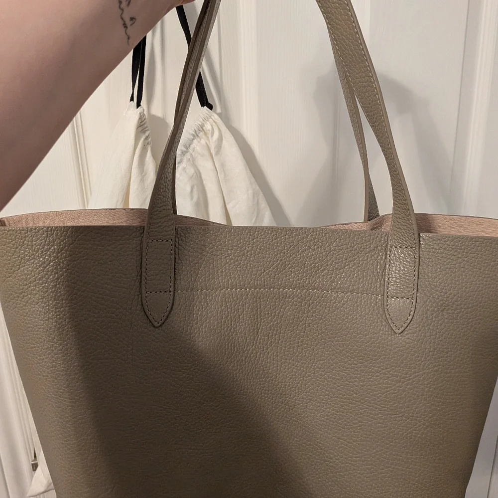 Cuyana Small Structured Taupe Leather Tote Bag - Picture 6 of 8